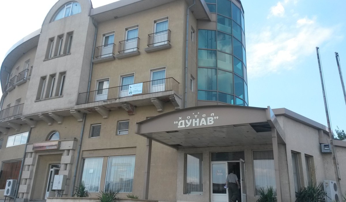 Хотел "Дунав", град Лом