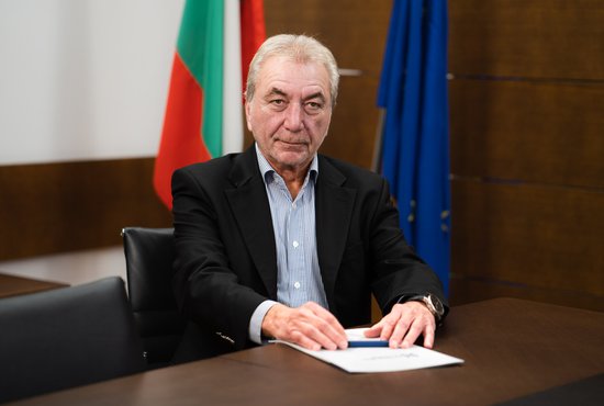 Росен Карадимов: Докато чакат европейските средства, фирмите могат първо да ги получат от ББР и да движат проектите