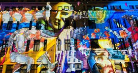 Фасадата на ББР е светлинно платно във Фестивала LUNAR