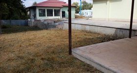 Търговски комплекс – ресторант, кафене, магазини и офиси в с