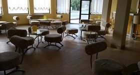 Търговски комплекс – ресторант, кафене, магазини и офиси в с