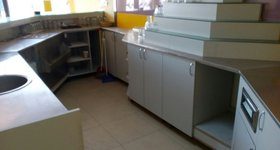 Търговски комплекс – ресторант, кафене, магазини и офиси в с