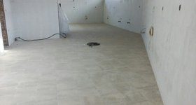 Търговски комплекс – ресторант, кафене, магазини и офиси в с