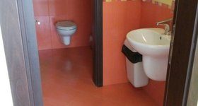 Търговски комплекс – ресторант, кафене, магазини и офиси в с