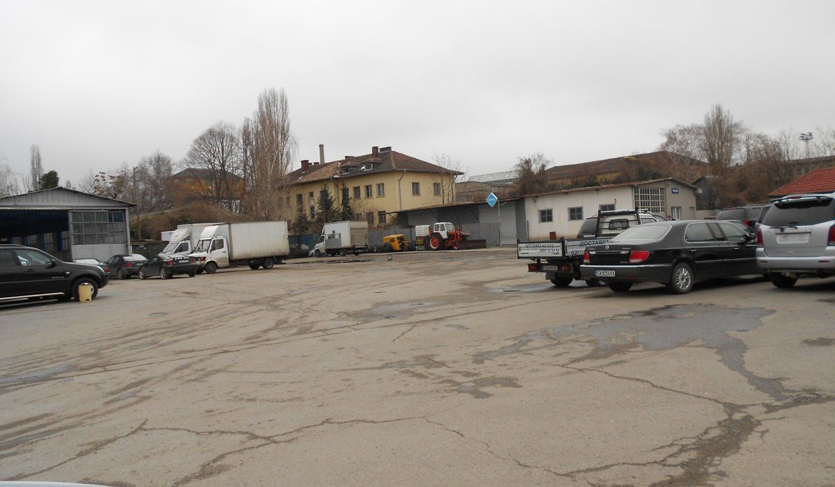 Поземлени имоти, местност Задгарова артерия, град София