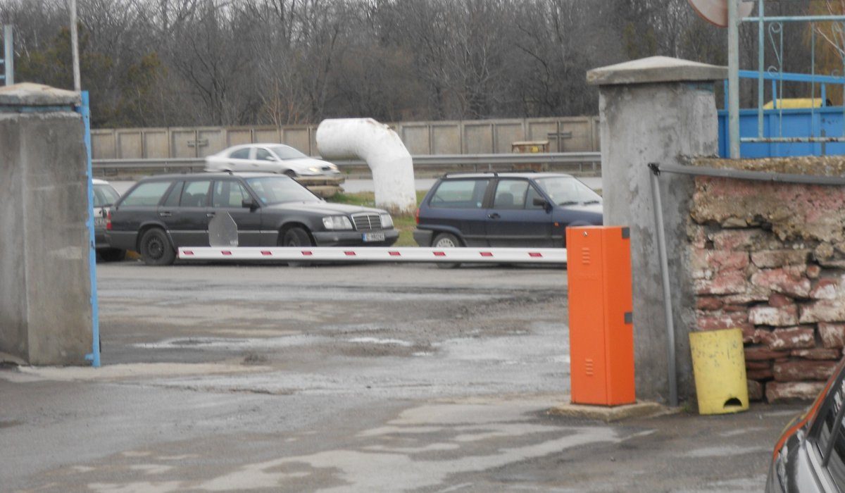 Поземлени имоти, местност Задгарова артерия, град София