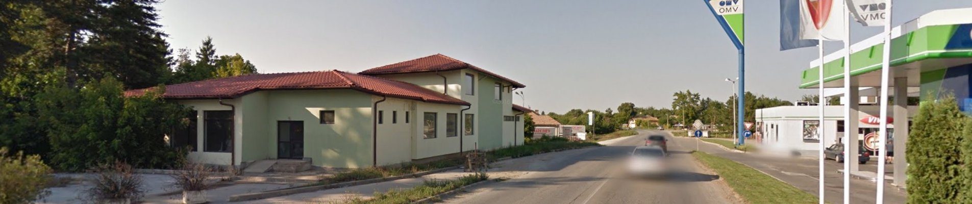 Търговски комплекс – ресторант, кафене, магазини и офиси в с. Поликраище, общ. Горна Оряховица