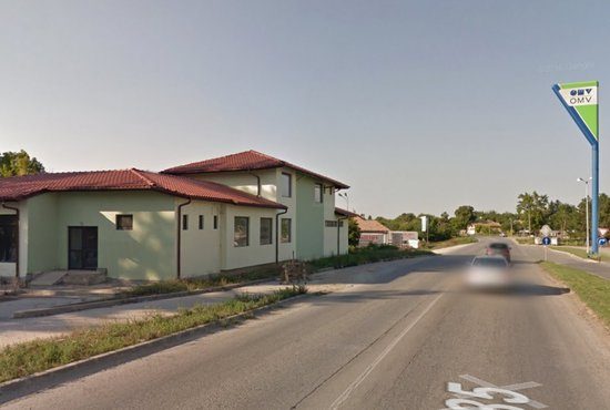 Търговски комплекс – ресторант, кафене, магазини и офиси в с. Поликраище, общ. Горна Оряховица