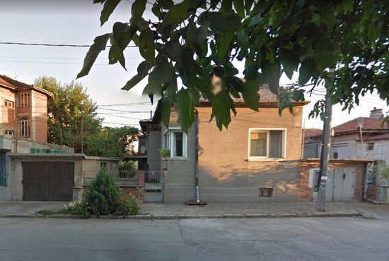 Еднофамилна жилищна сграда, ул. Братя Миладинови, град Харманли