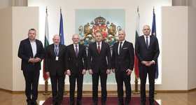 Регионален център за дигитални услуги може да се изгради в Б