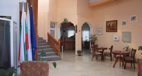 Хотел "Дунав", град Лом