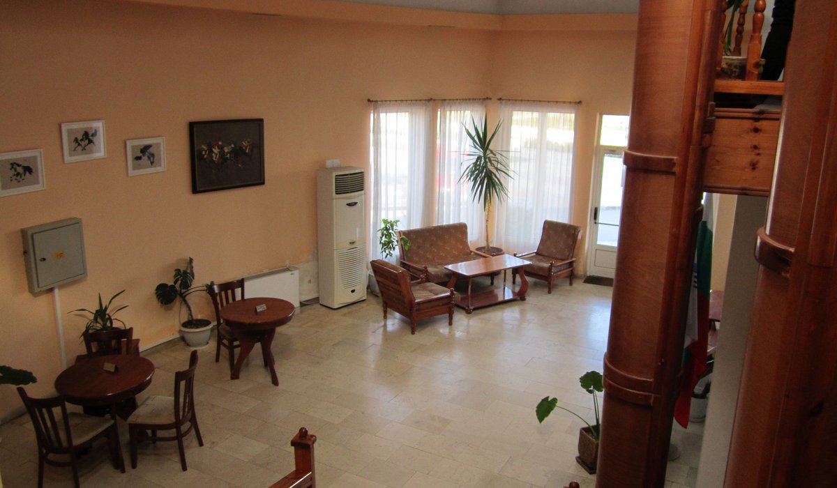 Хотел "Дунав", град Лом