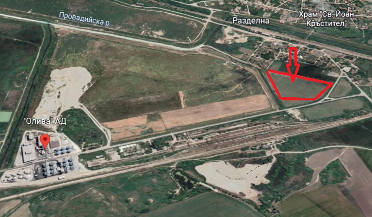 Поземлени имоти в село Разделна, местност Стара гара, община