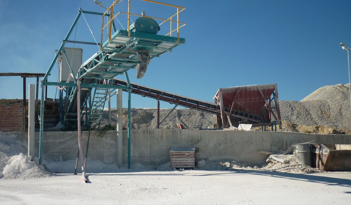 Завод за производство на негасена вар, с. Опицвет