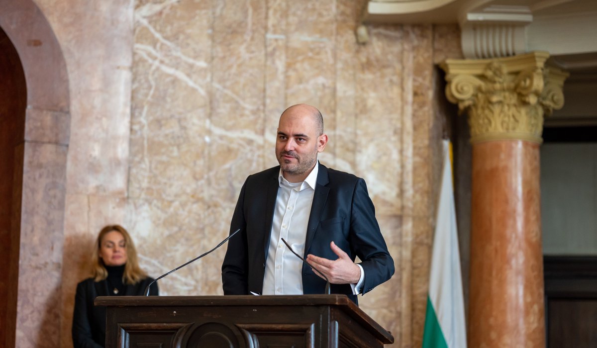 Конкурсът на ББР  и Стопанския факултет в СУ „Нужни ли са ни