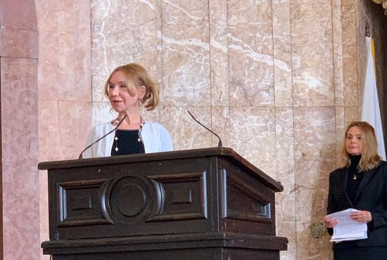 Академия за устойчиви инвестиции и финанси ще подпомага прехода към зелена енергия и икономика