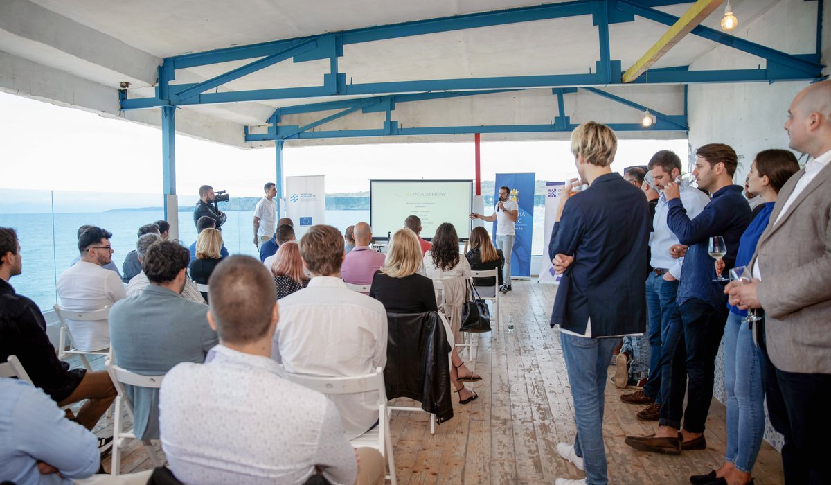 7 компании получават финансиране за общо 280 000 евро от акс