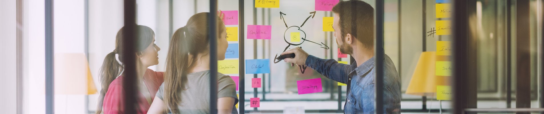 група хора, обсъждане на идеи